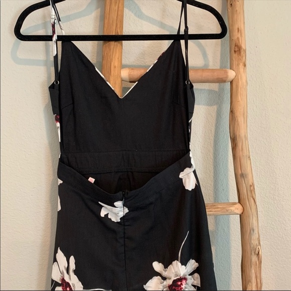 Gorgeous floral vici maxi dress - Picture 3 of 6